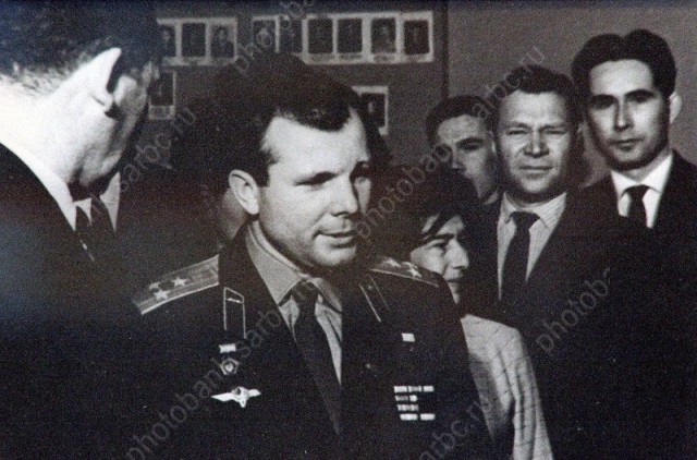     1965    