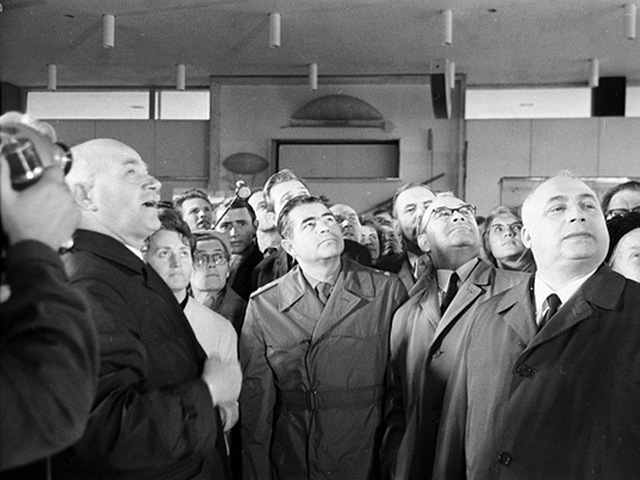 3-  1967            .     . ,   -3  . ,      . 